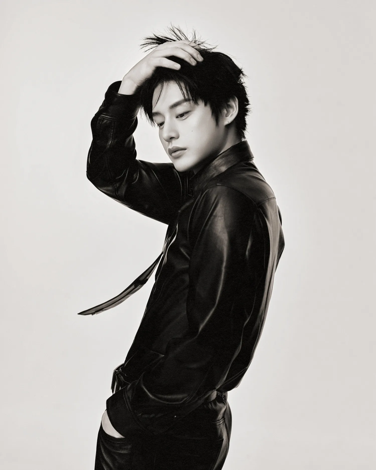 Latest photo of Kim Jiwoong (ZEROBASEONE)