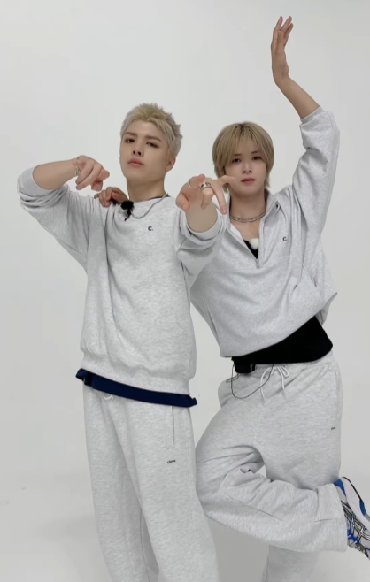 A moment captured by K (&TEAM)'s fan