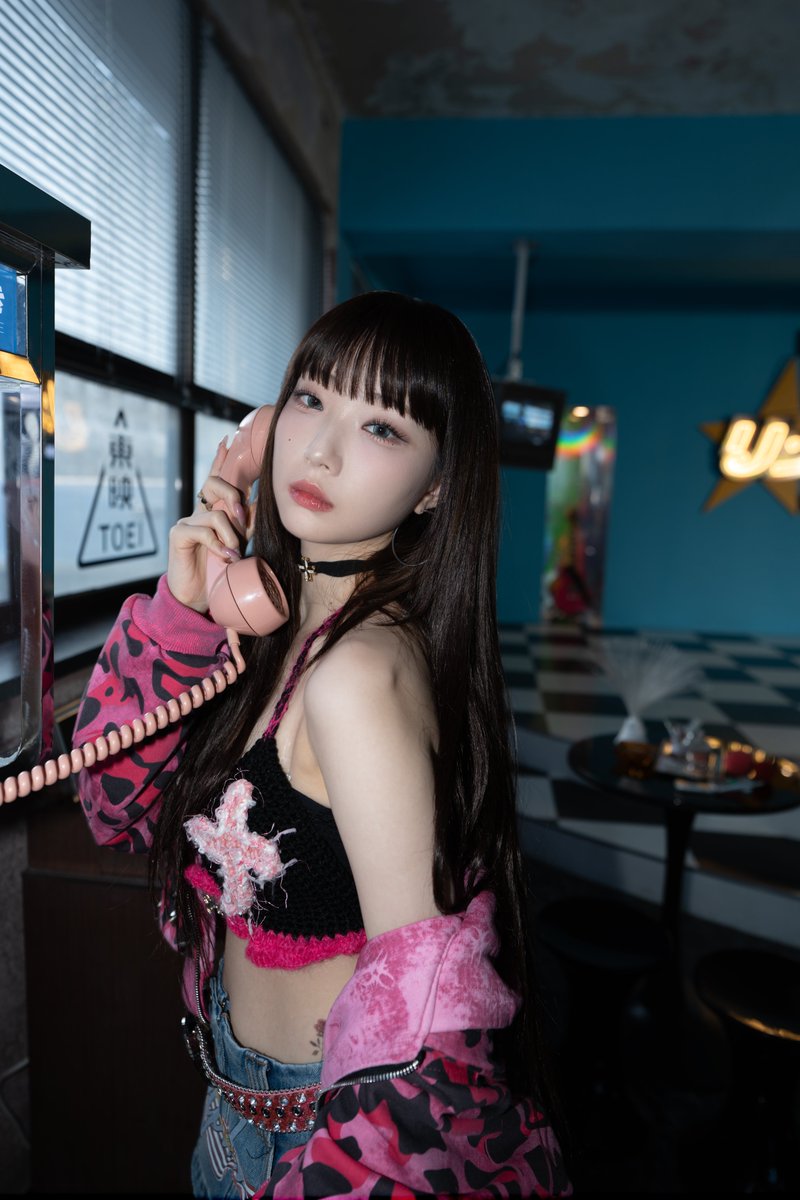 Behind-the-scenes cut of YeoJin (Loossemble)