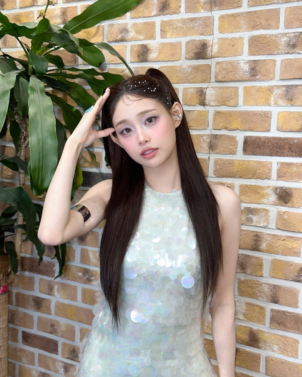 Latest photo of Chuu