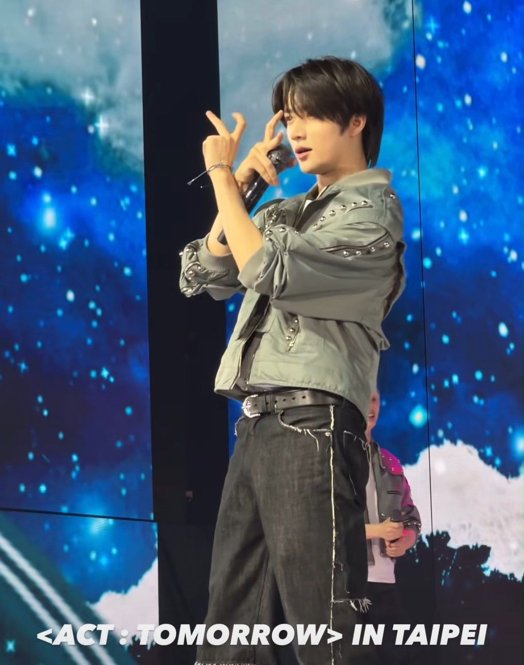 A moment captured by Beomgyu (TOMORROW X TOGETHER)'s fan