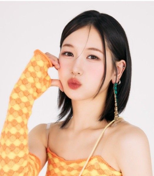 Behind-the-scenes cut of Kasahara Momona (ME:I)