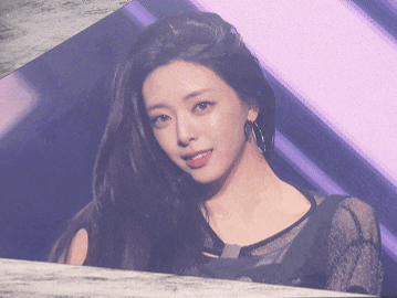 有娜 (ITZY)的幕后花絮