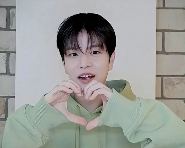 A moment captured by Seungmin (Stray Kids)'s fan