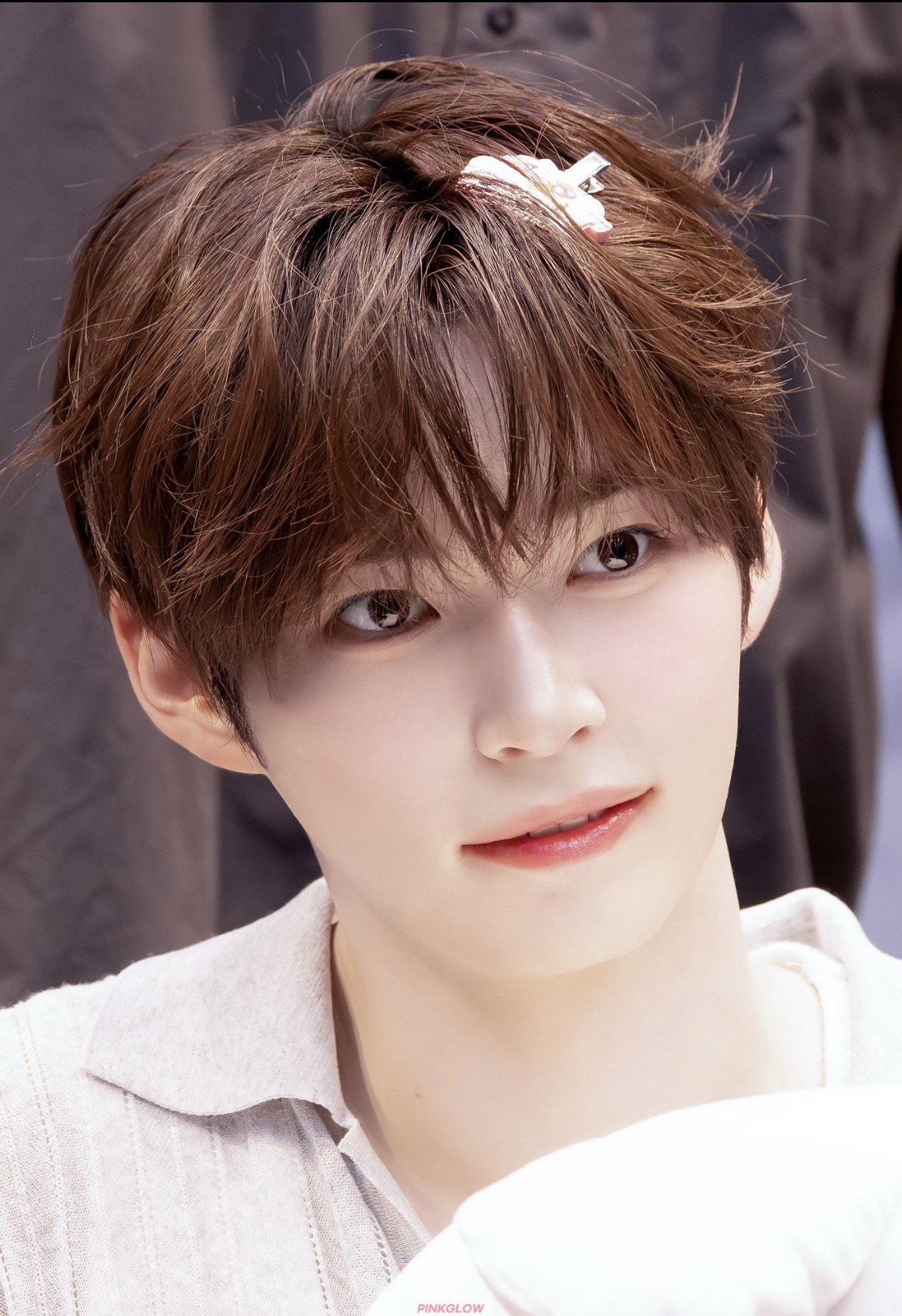 Behind-the-scenes cut of Sung Hanbin (ZEROBASEONE)