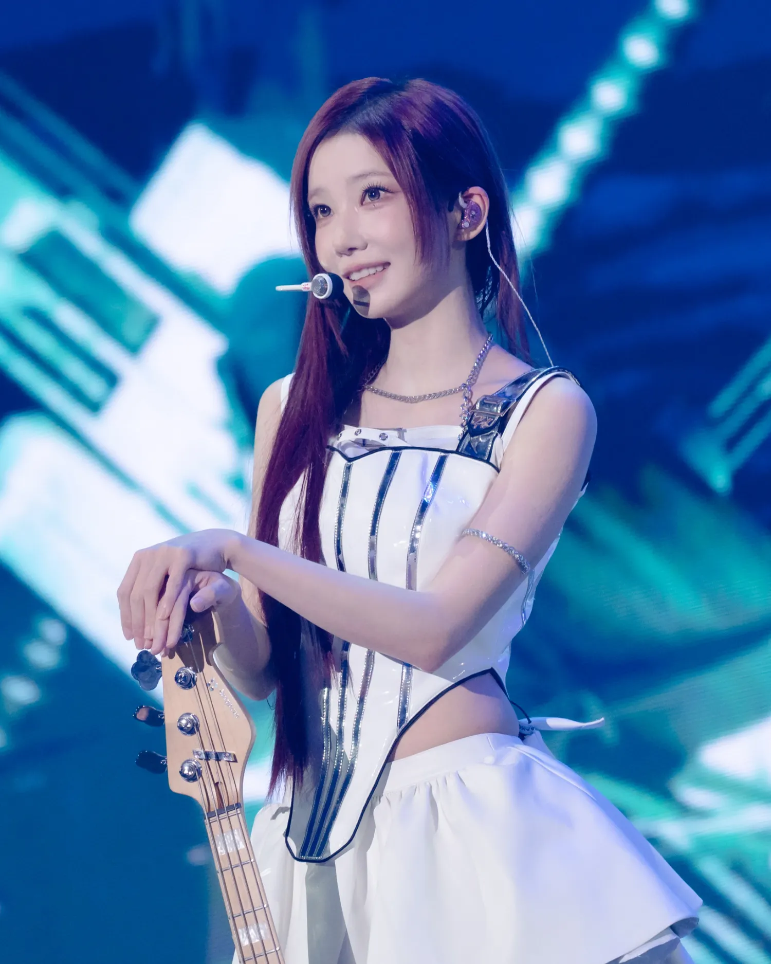 QWER マゼンタ ファンダムコミュニティ │ KPOP人気No.1アプリ 最愛ドル
