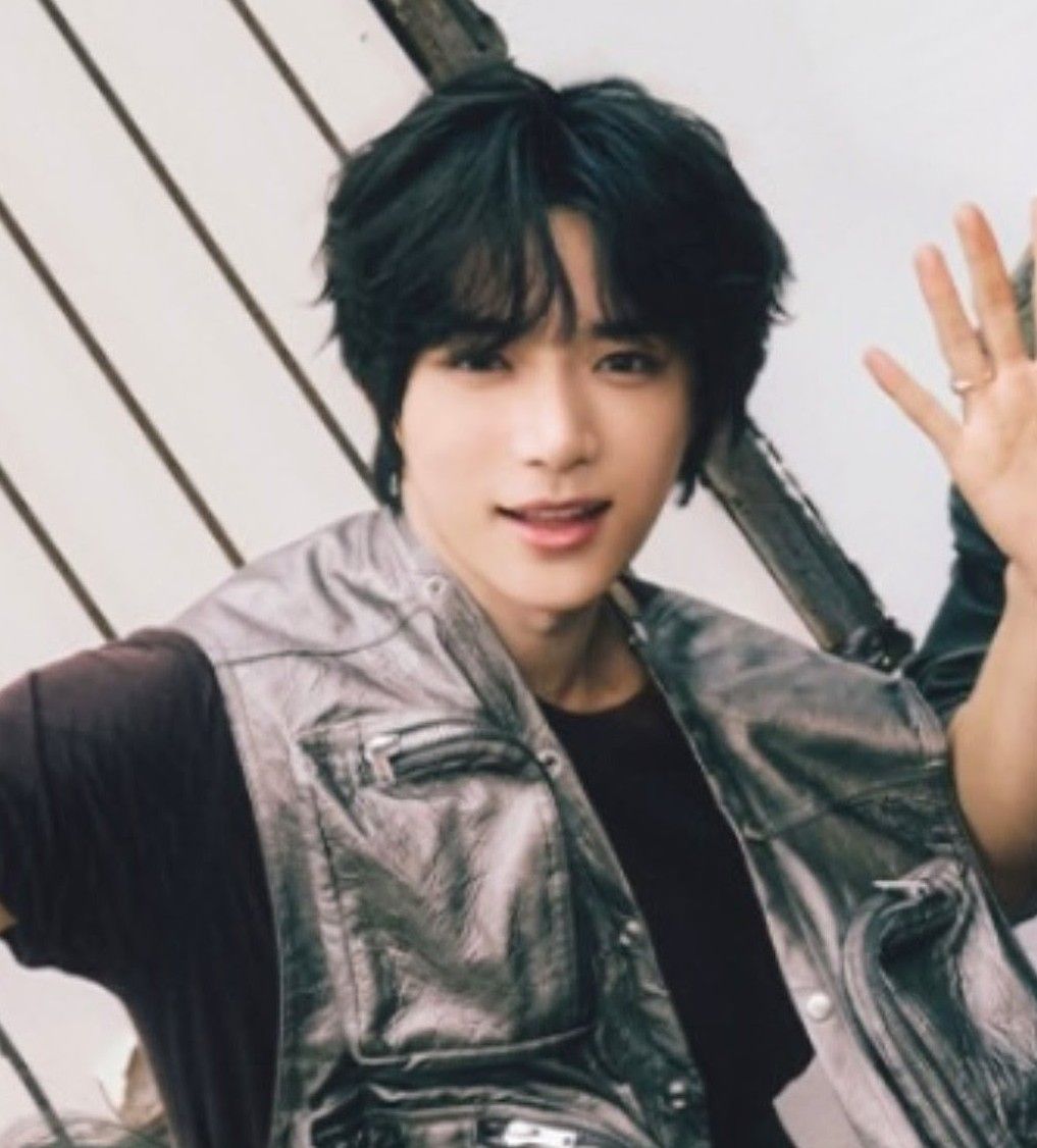 Latest photo of Beomgyu (TOMORROW X TOGETHER)