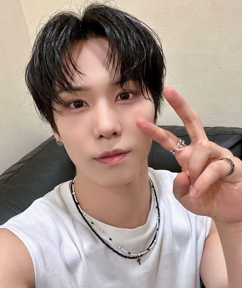 A moment captured by Rocky's fan