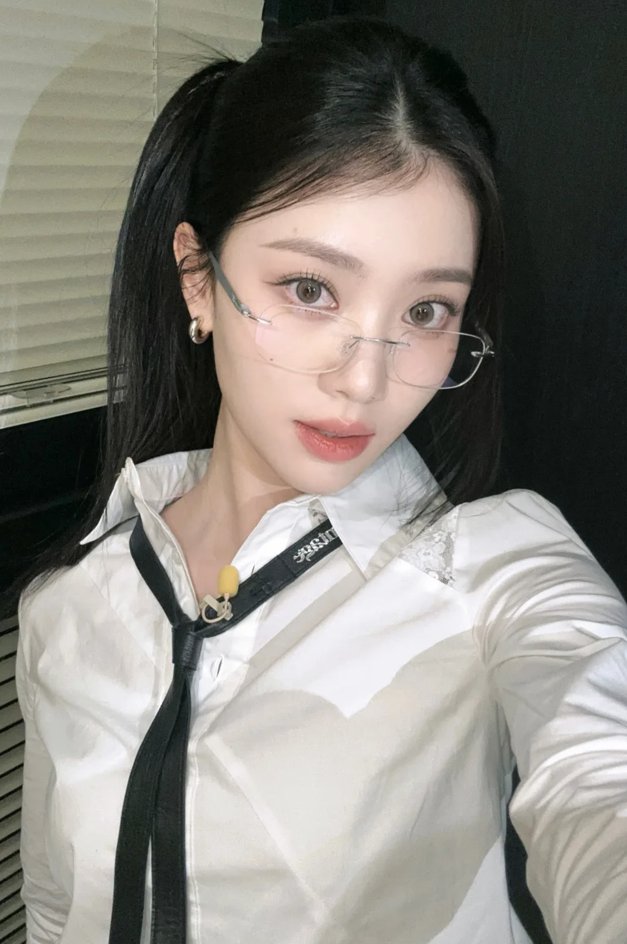 Recent activity shot of Xiao Ting (Kep1er)