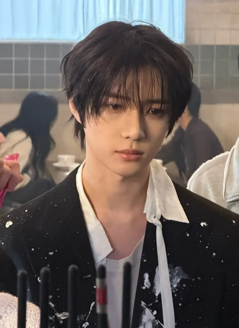 Recent activity shot of Beomgyu (TOMORROW X TOGETHER)
