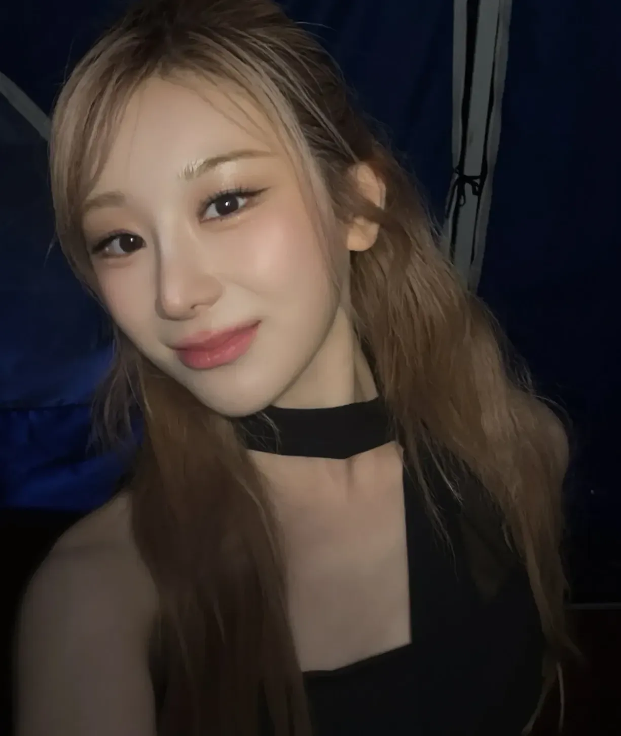 Behind-the-scenes cut of Lee Chaeyeon