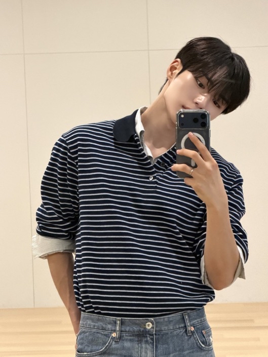 Behind-the-scenes cut of Kim Junseo (ALPHA DRIVE ONE)