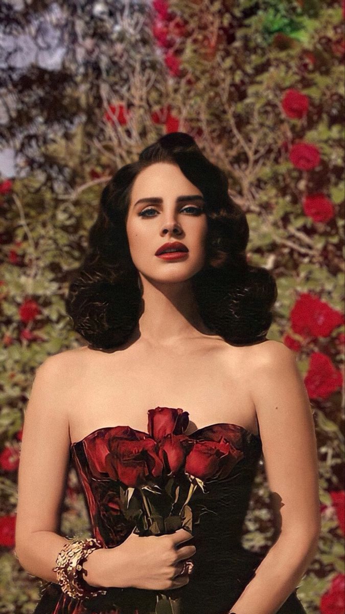 A moment captured by Lana del Rey's fan