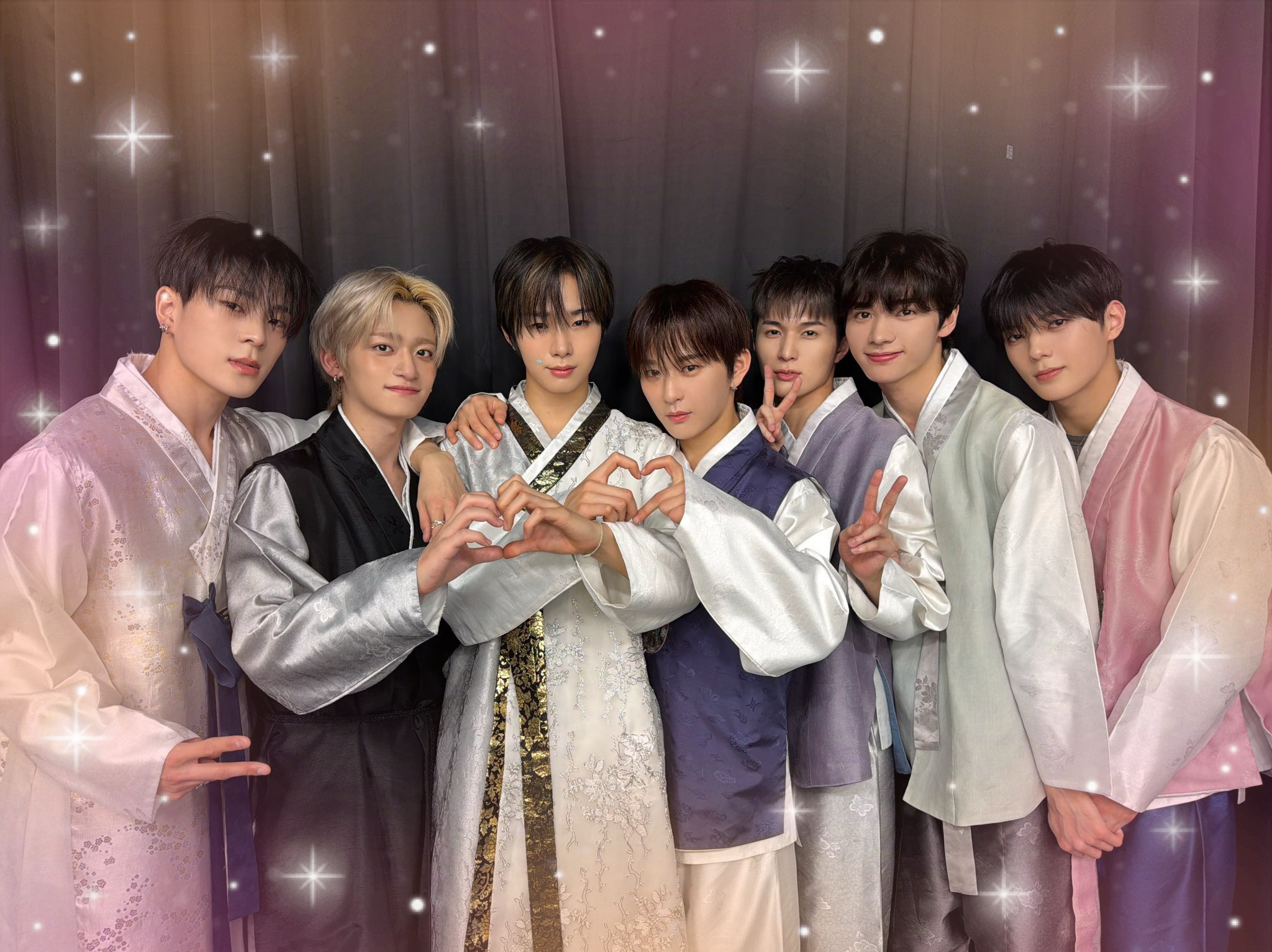 Behind-the-scenes cut of Wonjun (WHIB)