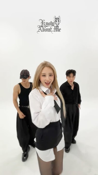 Today's most popular wallpaper in the Lee Chaeyeon community