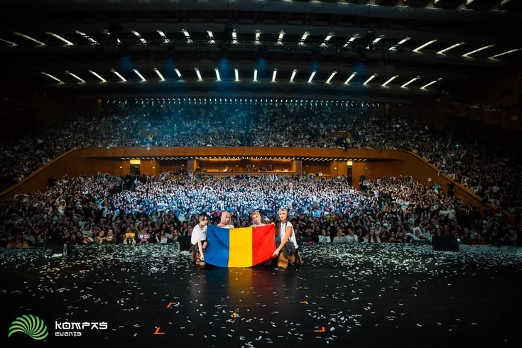 Latest photo of XLOV