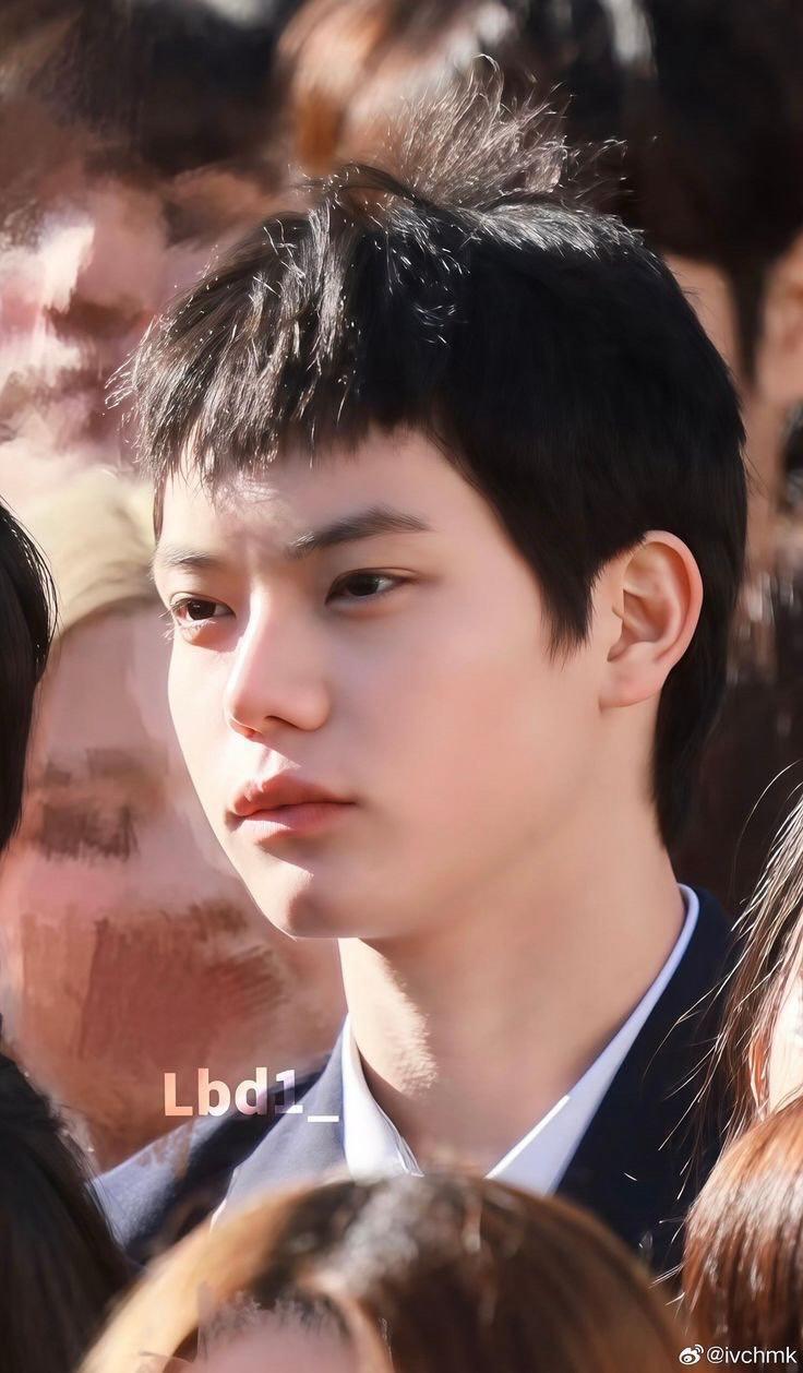 Fan-made special wallpaper for Ohyul (LNGSHOT)