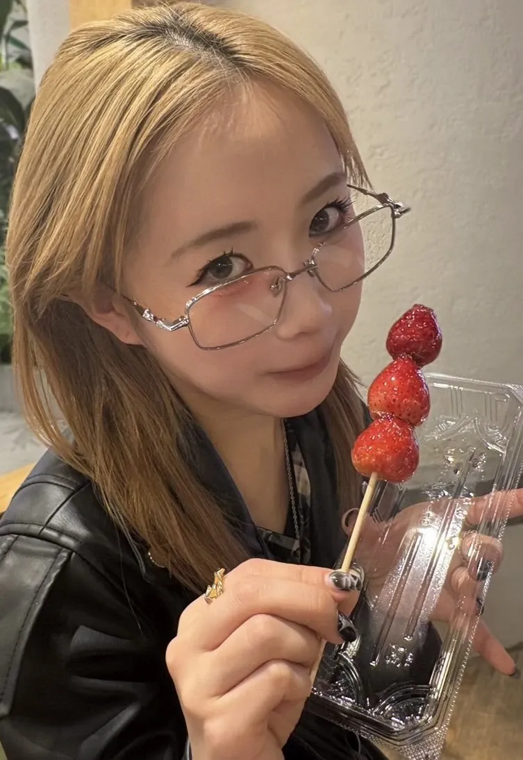 Recent activity shot of Shimizu Keiko (ME:I)