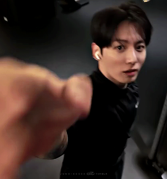 Momen yang diabadikan oleh penggemar Jungkook (BTS)