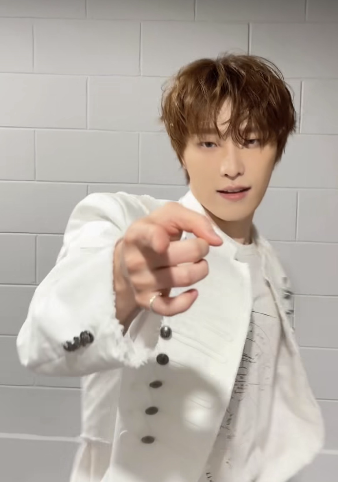 A moment captured by Dino (SEVENTEEN)'s fan