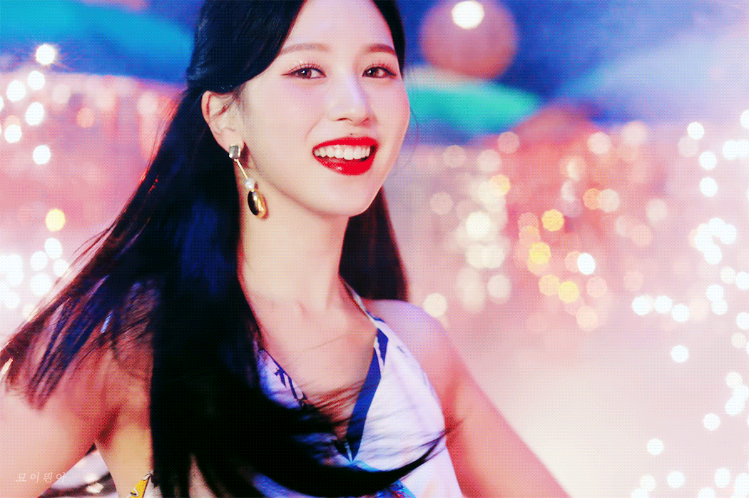 Mina (TWICE)的最新活動照片