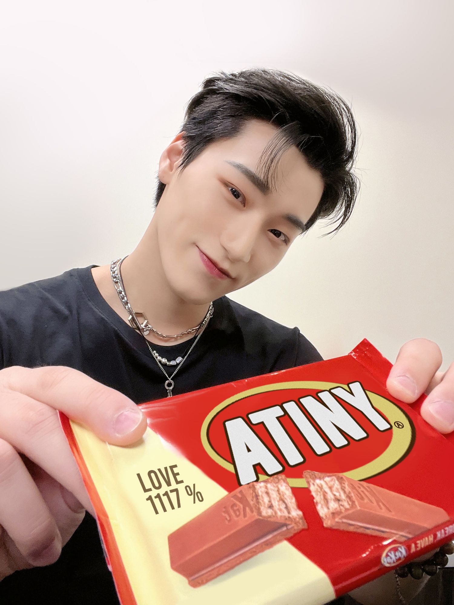Behind-the-scenes cut of San (ATEEZ)