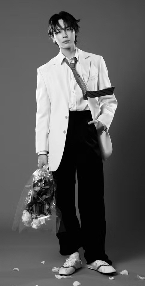 Latest photo of Nicholas (&TEAM)