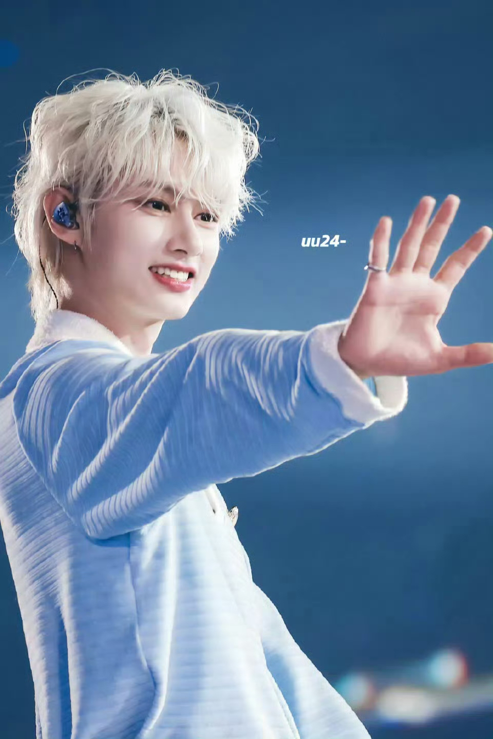 Latest photo of Jun (SEVENTEEN)