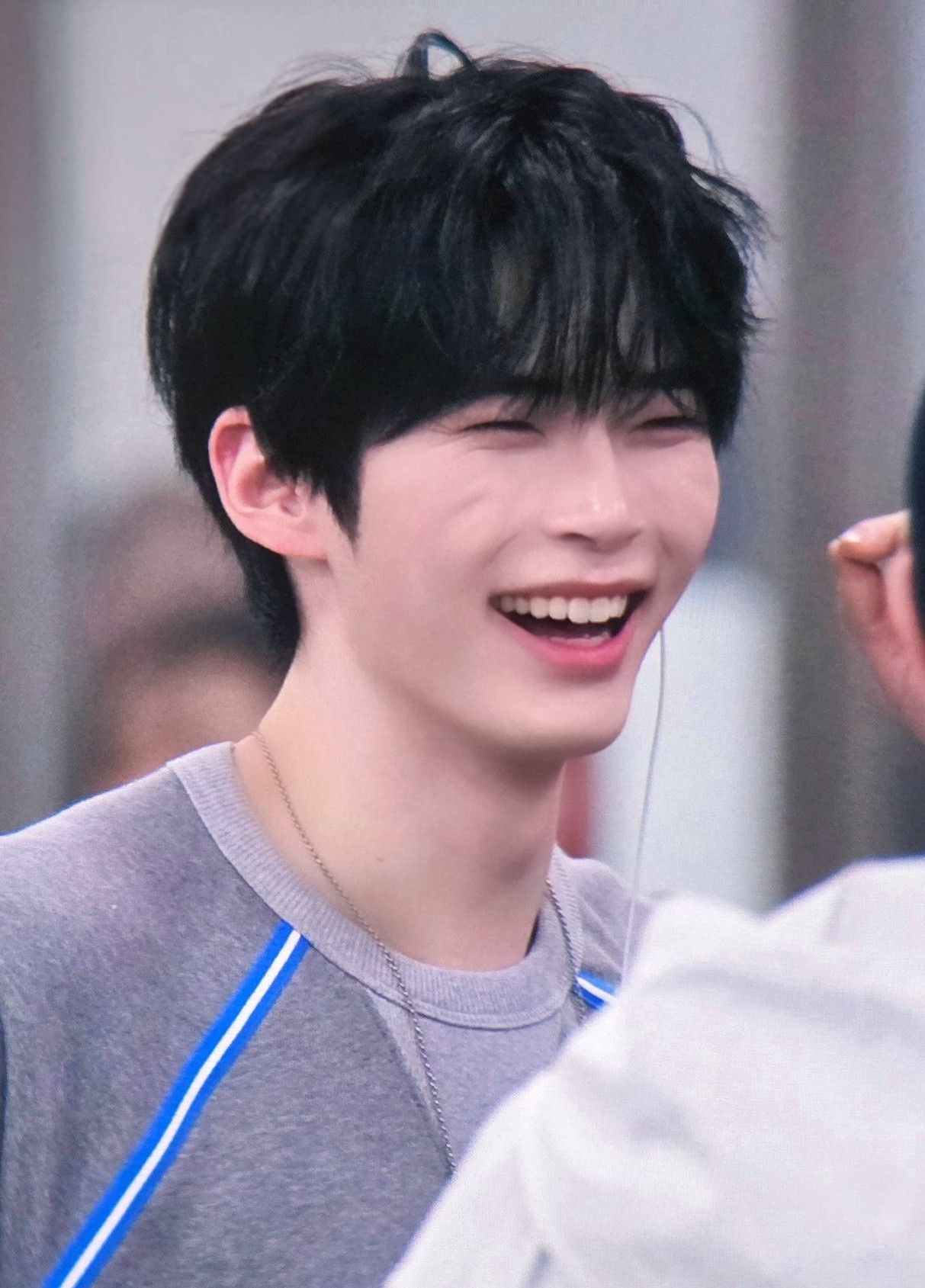 Behind-the-scenes cut of Sung Hanbin (ZEROBASEONE)