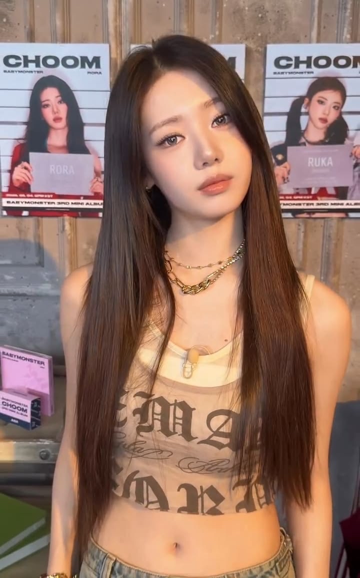 Behind-the-scenes cut of Rora (BABYMONSTER)