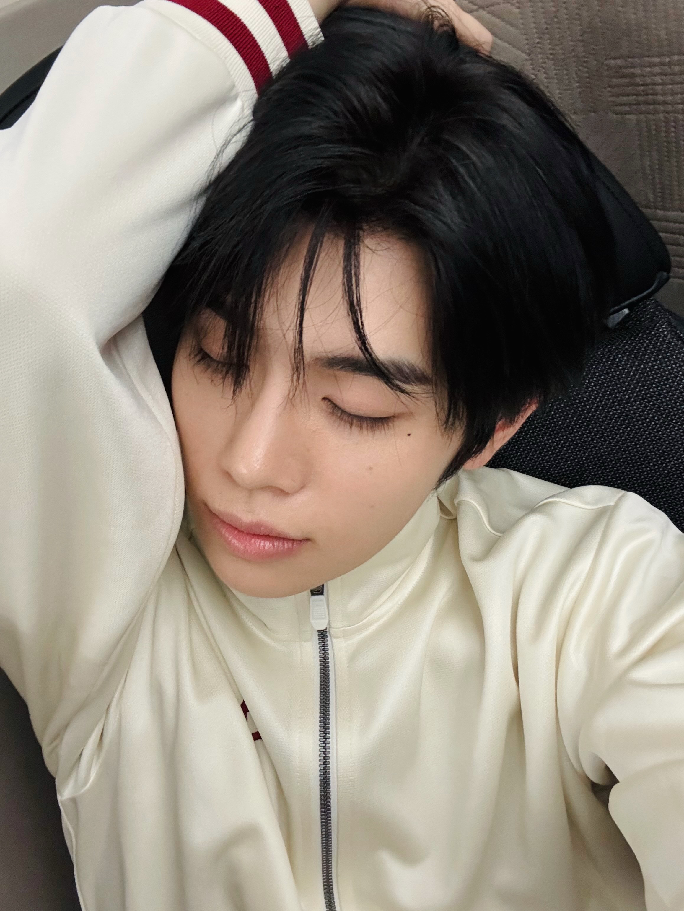 Behind-the-scenes cut of Kim Taerae (ZEROBASEONE)