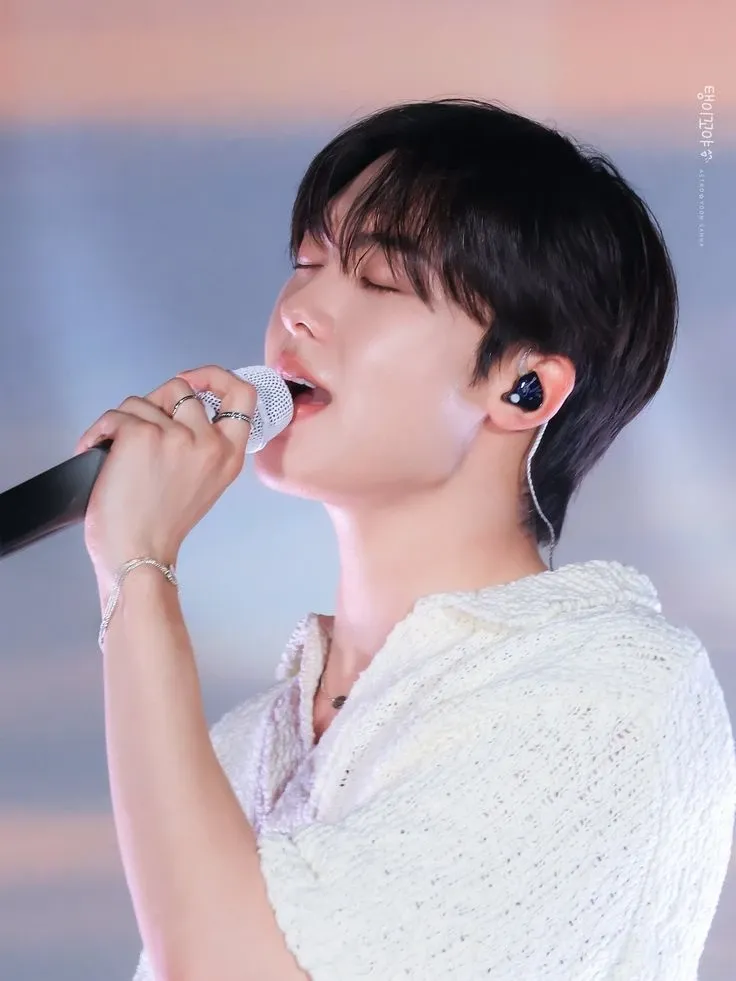 A moment captured by Sanha (ASTRO)'s fan