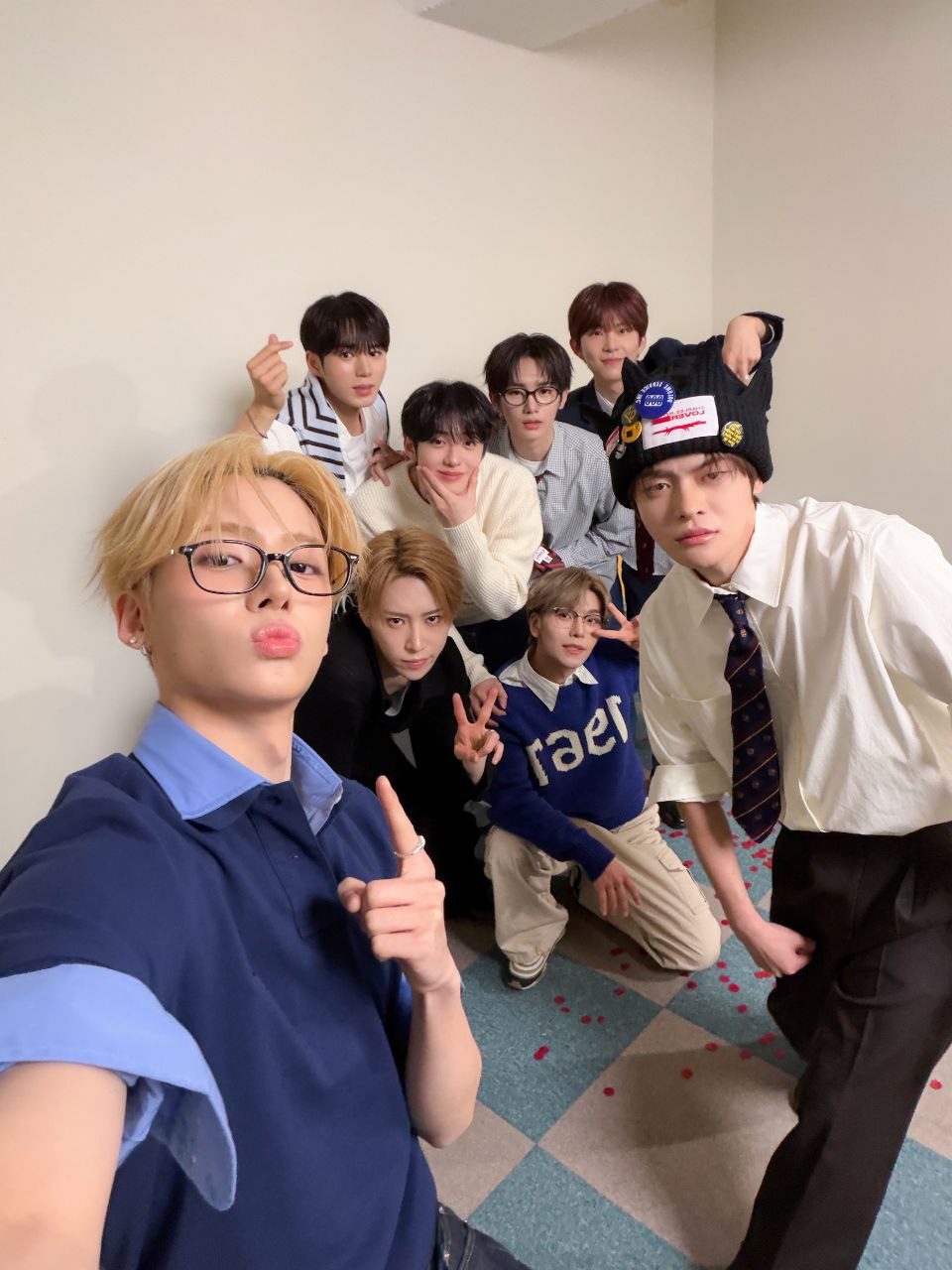 Hot post catching attention from 자유게시판's fandom