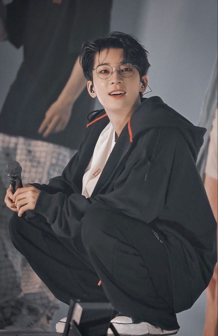 Latest photo of Wonwoo (SEVENTEEN)