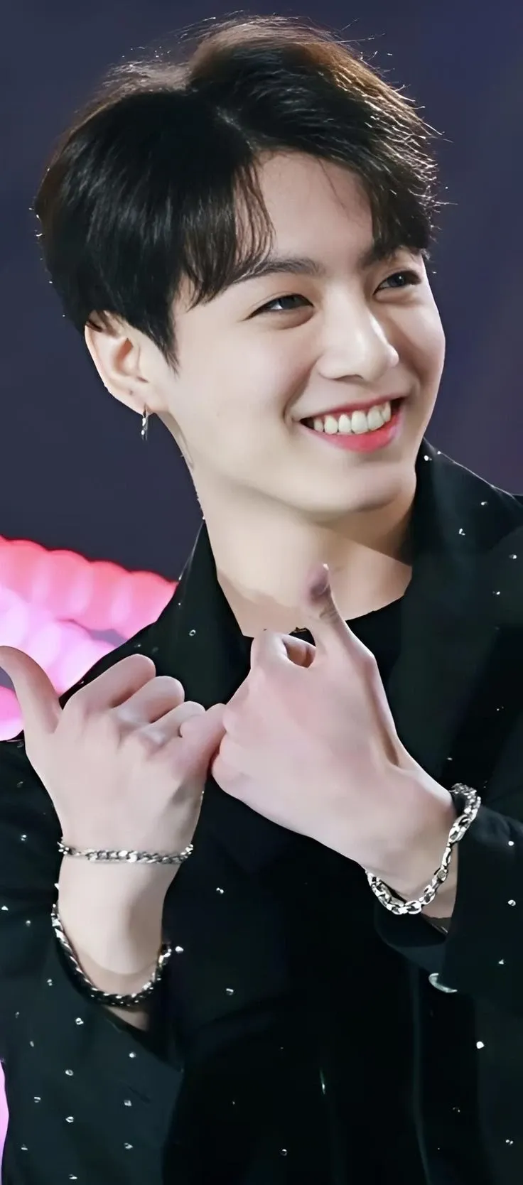 Fandom-recommended wallpaper image of Jungkook (BTS)