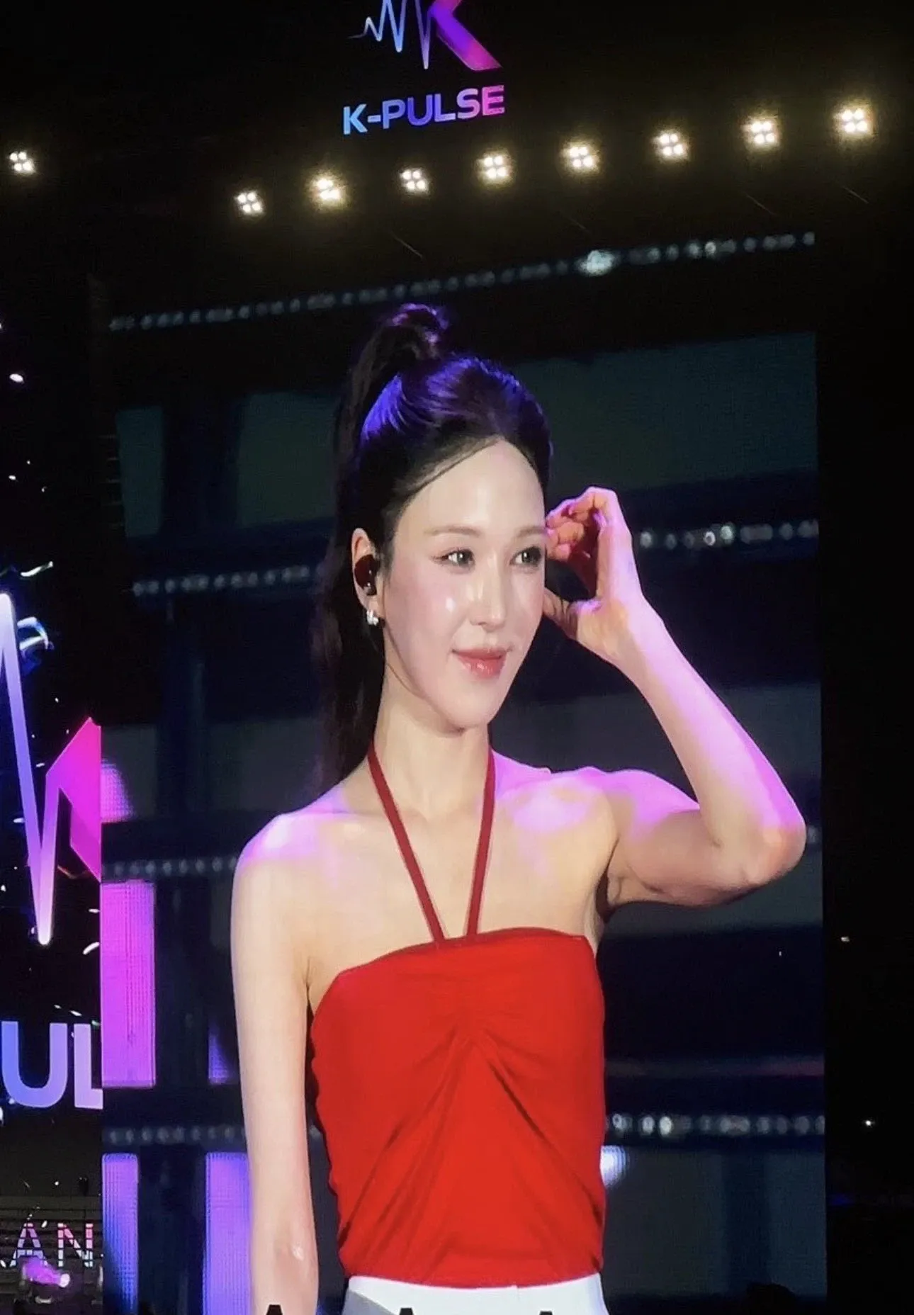 Behind-the-scenes cut of Wendy (Red Velvet)