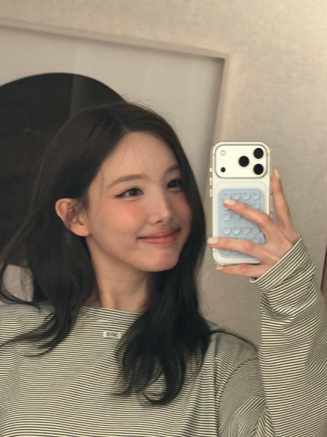 Recent activity shot of Nayeon (TWICE)