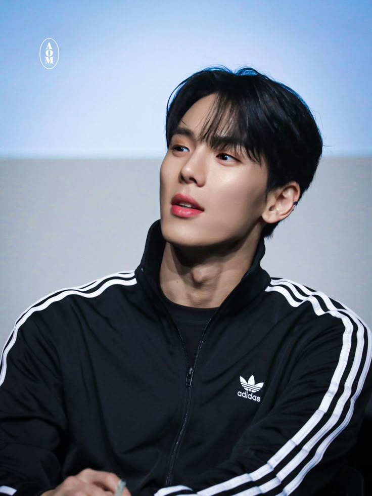 셔누 (몬스타엑스) 최근 활동샷