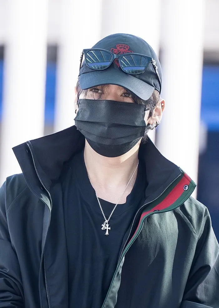 Latest photo of Lee Know (Stray Kids)