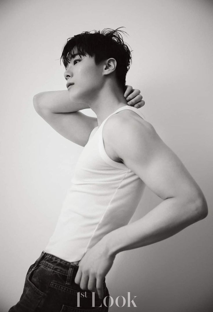 Latest photo of Moonbin (ASTRO)