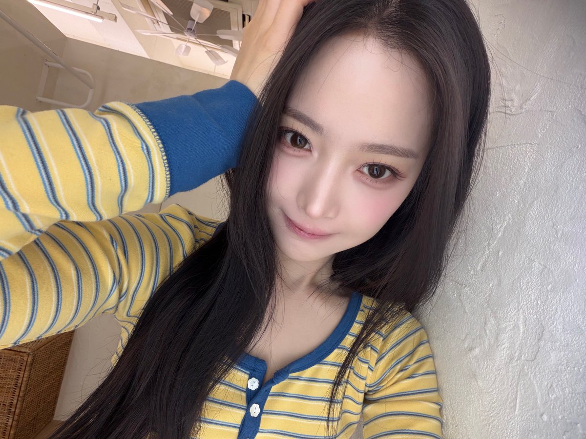 A moment captured by H1-KEY's fan