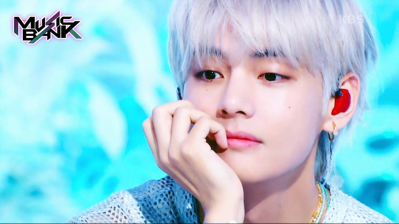 Foto terbaru V (BTS)