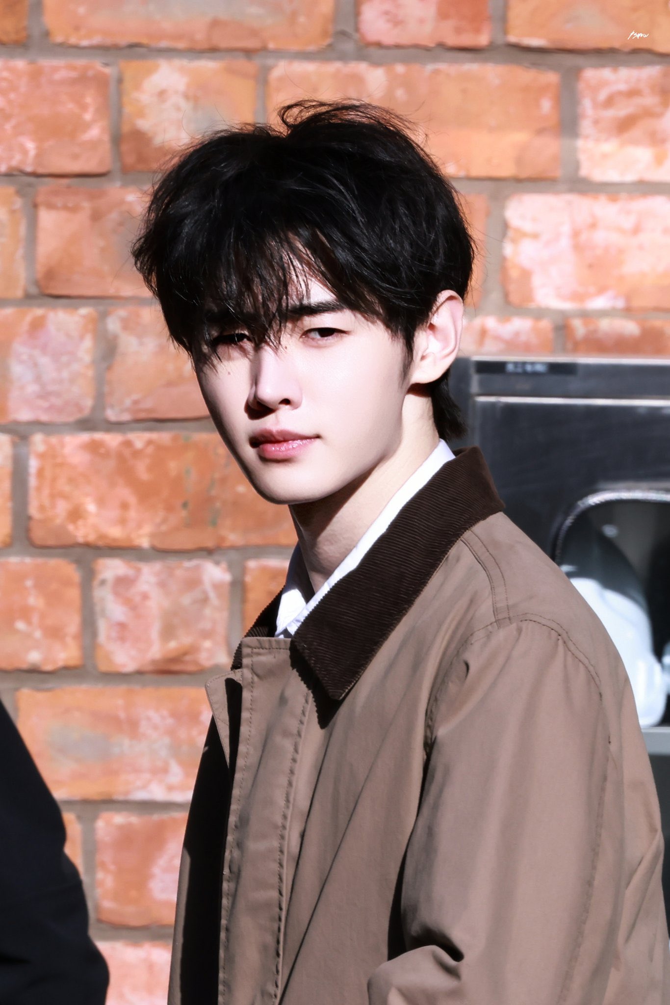 Recent activity shot of Sunghoon (ENHYPEN)