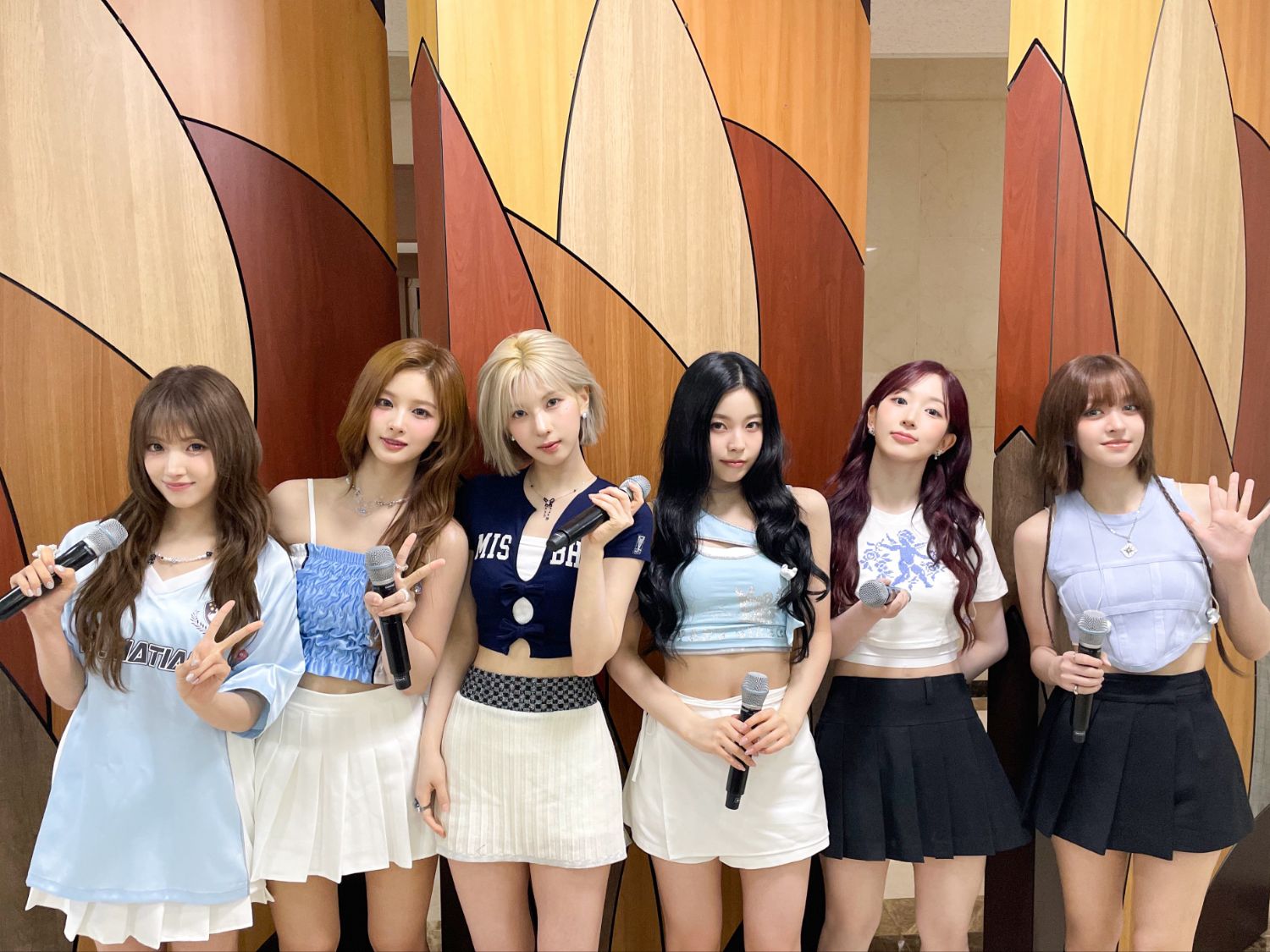 Behind-the-scenes cut of NMIXX