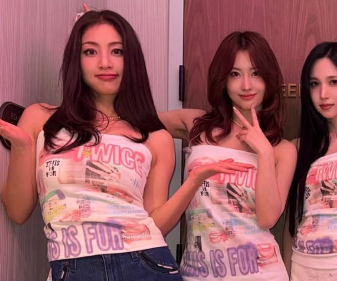 Behind-the-scenes cut of Jihyo (TWICE)