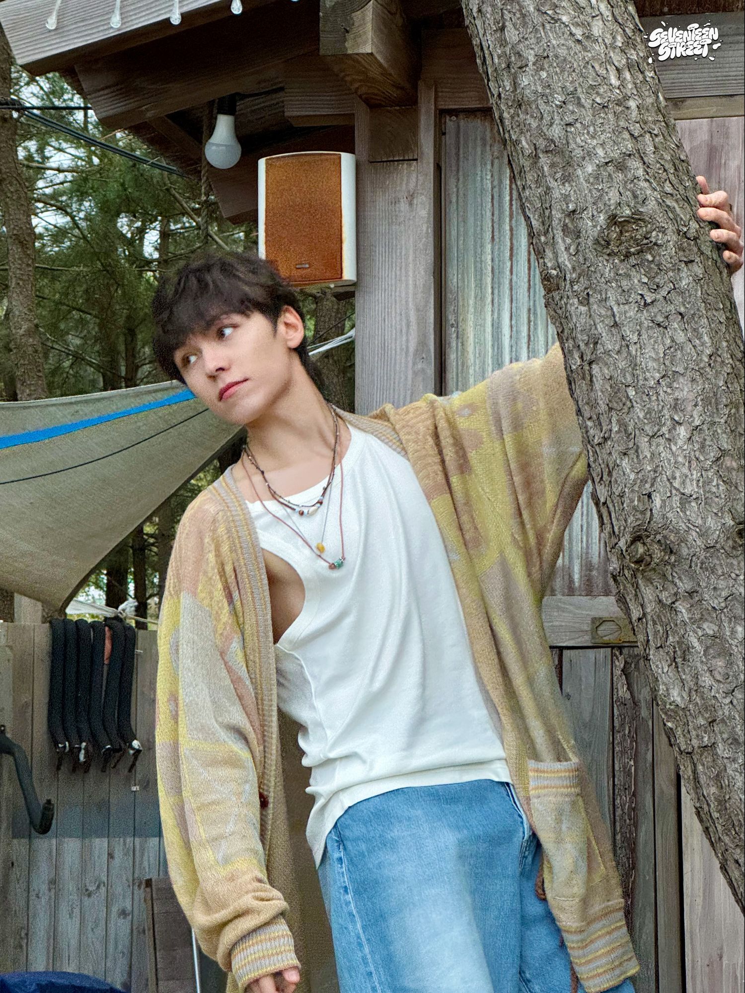 Momen yang diabadikan oleh penggemar Vernon (SEVENTEEN)