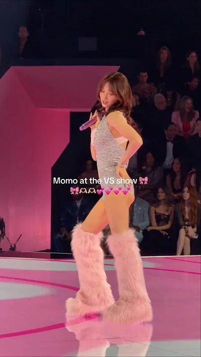 Momo (TWICE)粉絲拍下的瞬間