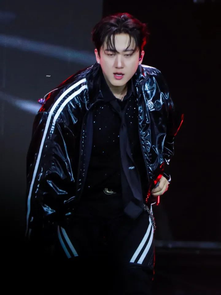 Behind-the-scenes cut of Changbin (Stray Kids)