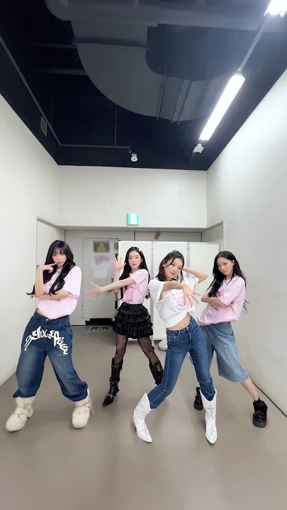 Recent activity shot of Seulgi (Red Velvet)