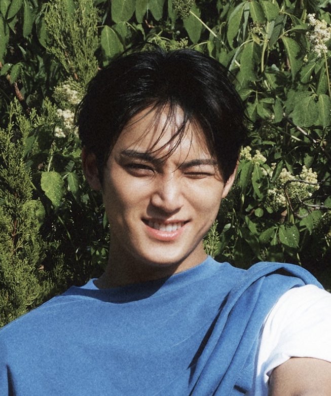 Latest photo of Mingyu (SEVENTEEN)